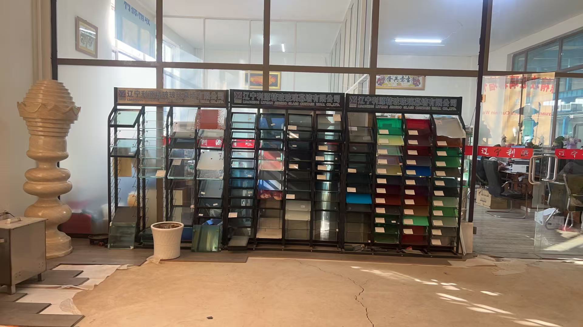 百色市工程玻璃批量采购玻璃幕墙 - 方案